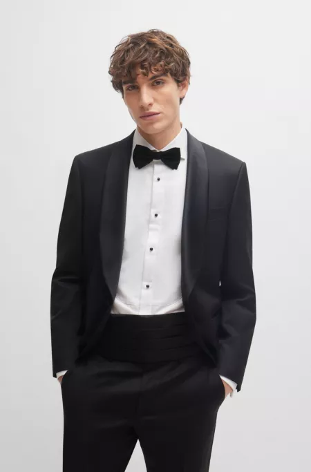 Silk bow tie and cummerbund gift set