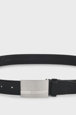 Ceinture en cuir italien avec boucle plate &agrave; logo grav&eacute;, Noir