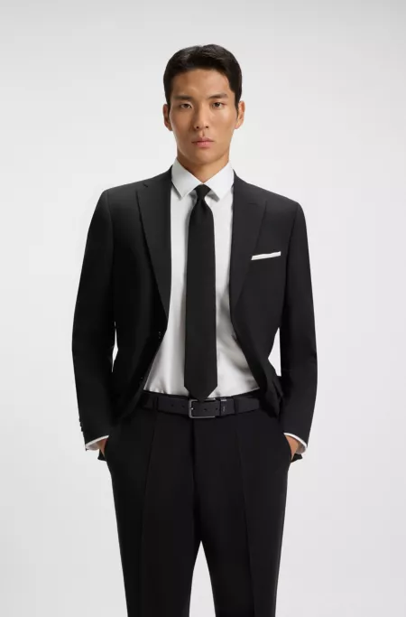 Leather belt with logo-lettering keeper