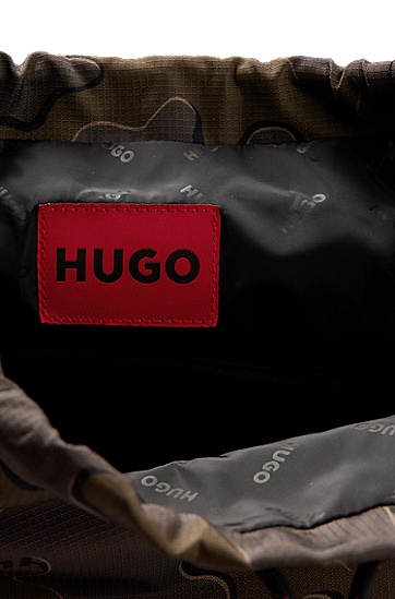 HUGO 雨果红色徽标标签迷彩印花双肩背包,  960_Open Miscellaneous