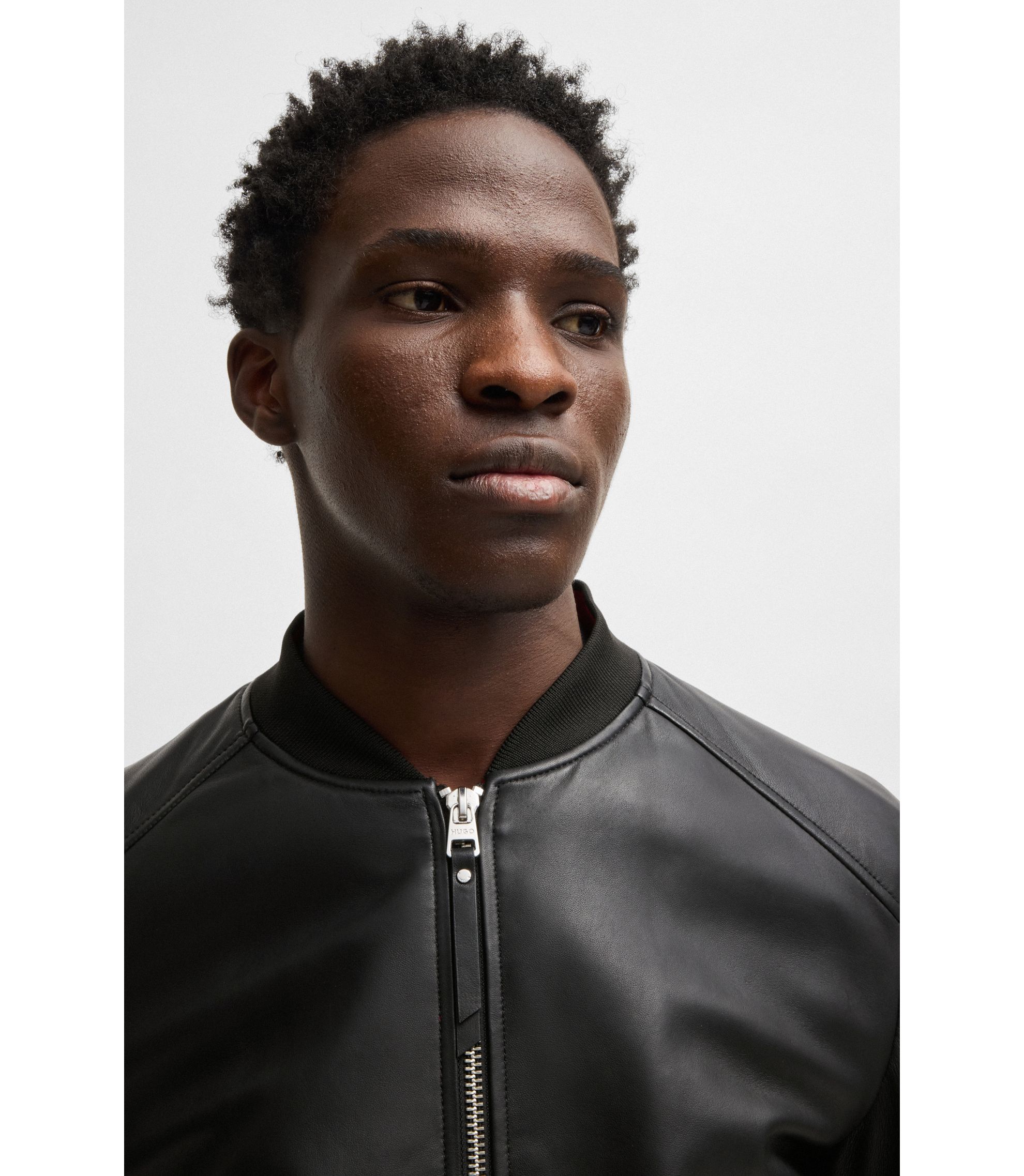 hbeu50481934_001_340?wid=1980&