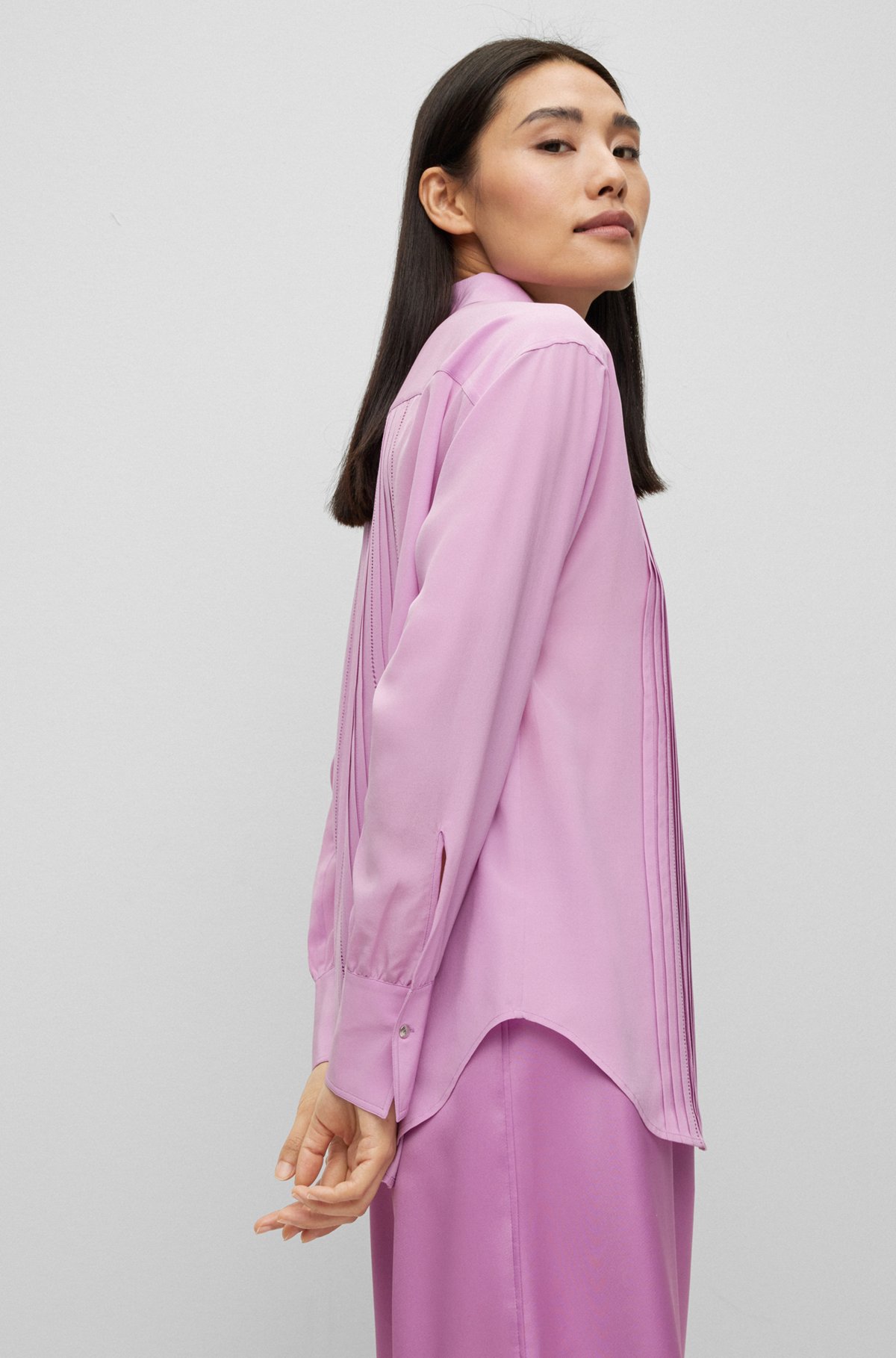 Lår hektar Blænding BOSS - Pleat-front relaxed-fit blouse in pure-silk canvas