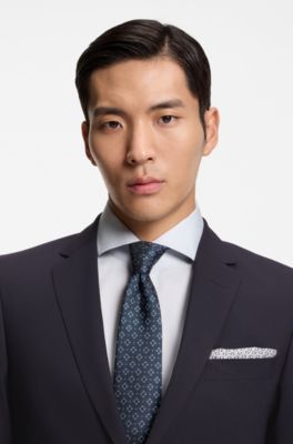 Two-piece slim-fit suit in a wool blend, Dark Blue