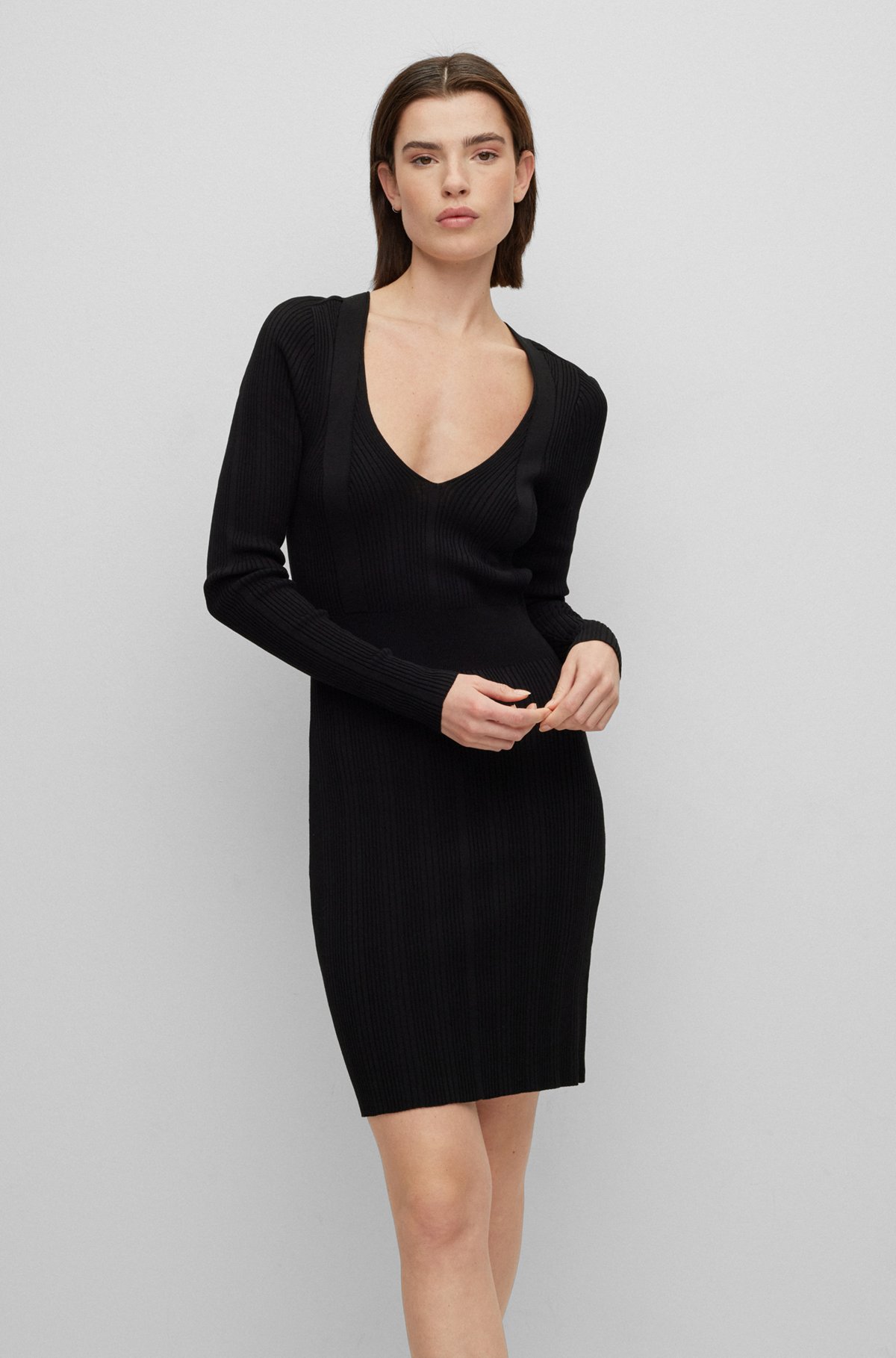 Slim-fit long-sleeved dress with V neckline, Black