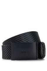 Cinturón de piel italiana con textura y hebilla con placa negra de la marca, Negro