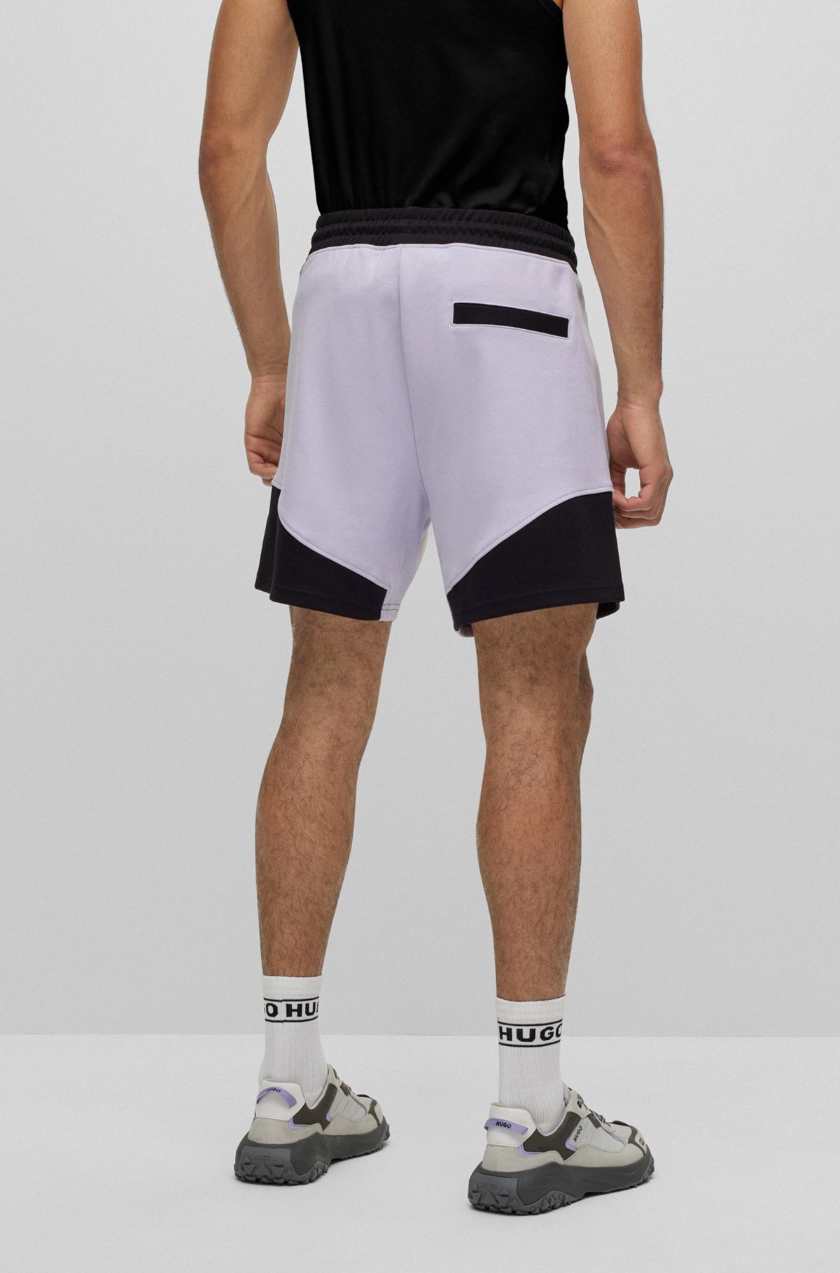 Interlock-cotton regular-fit shorts with color-blocking, Black