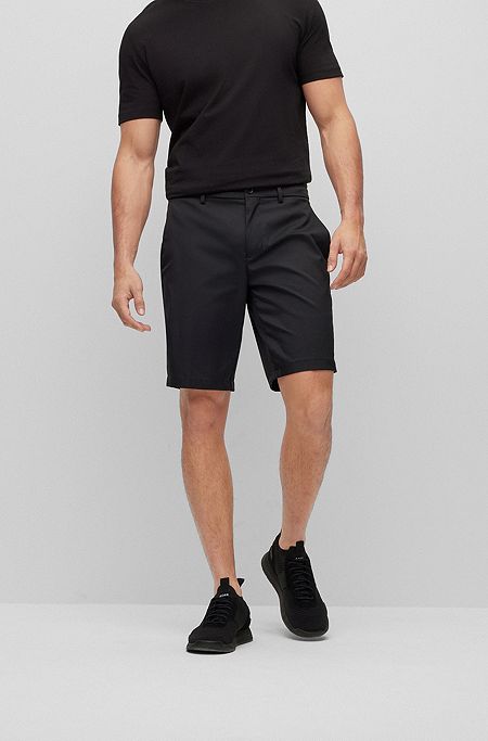 Slim-Fit Shorts aus wasserabweisendem Twill, Schwarz
