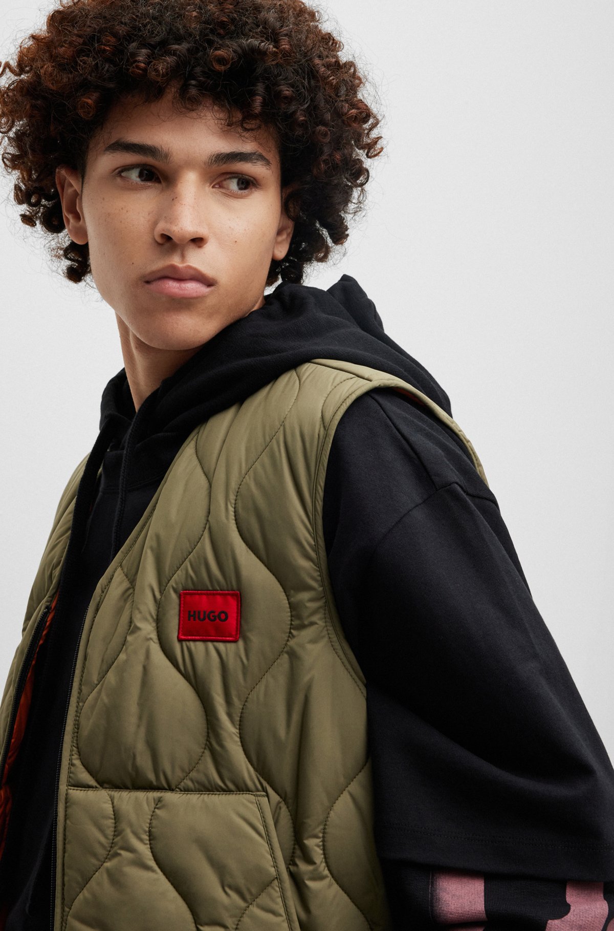 HUGO - Water-repellent gilet with red logo label