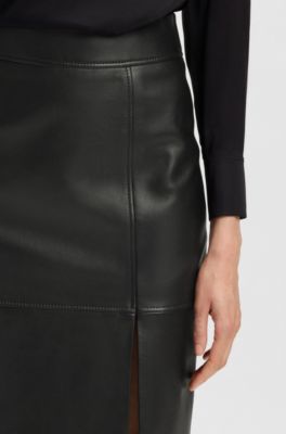 Slim-fit pencil skirt in leather, Black