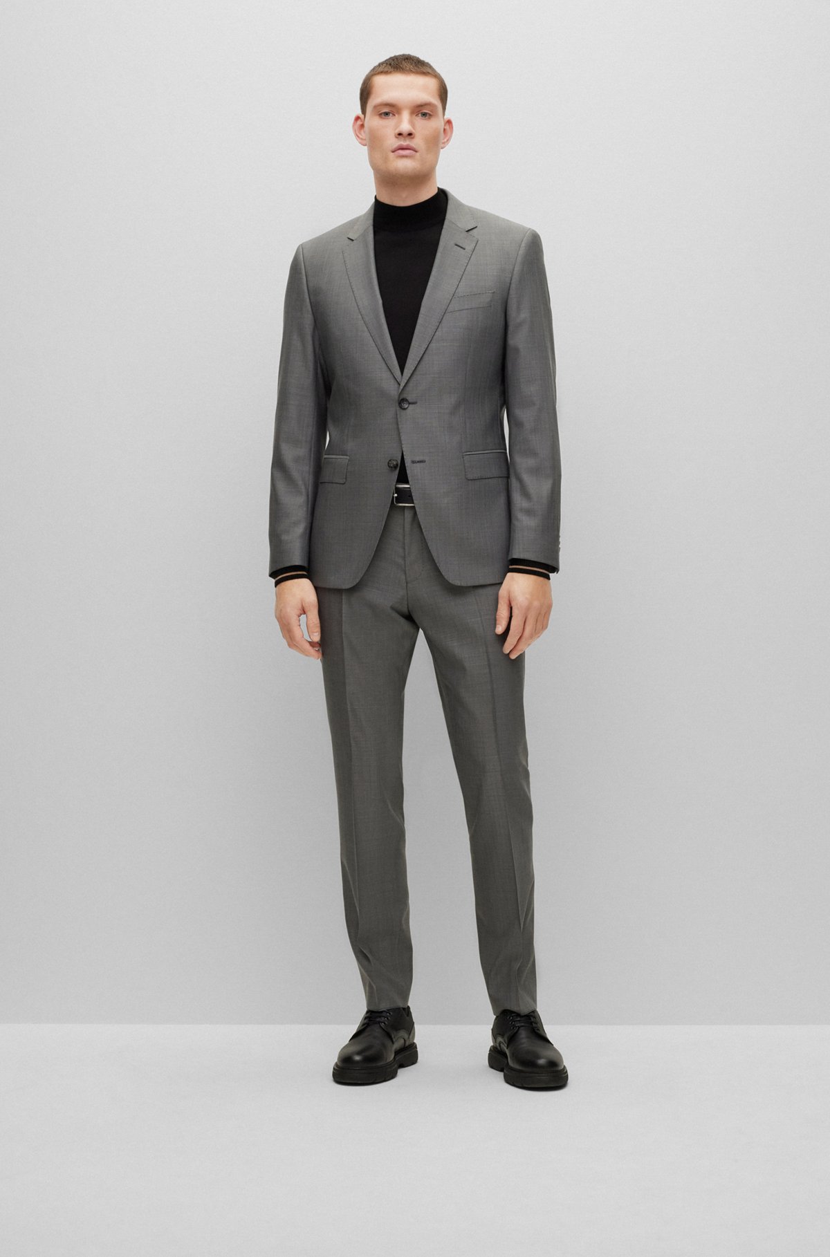 Slim-fit suit in wool, silk and stretch, Black