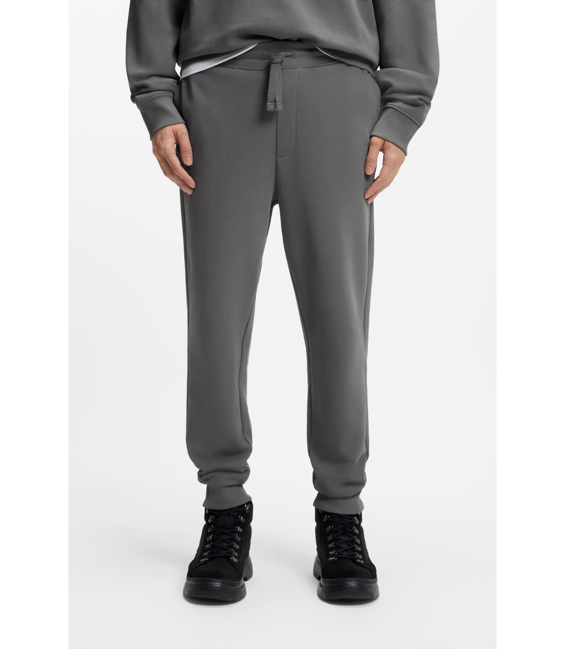 Jogginghose aus Baumwoll-Terry mit kontrastfarbenem Logo