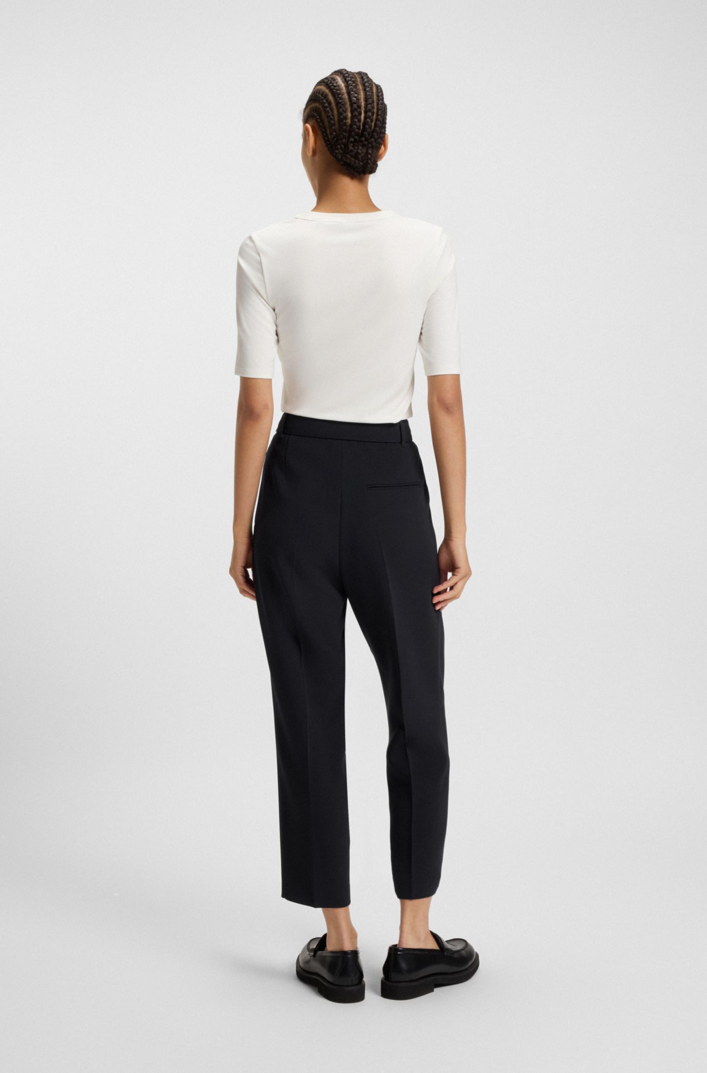 Pantalon court Regular en crêpe infroissable, Bleu foncé