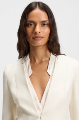 Slim-fit cropped jacket with collarless styling, White