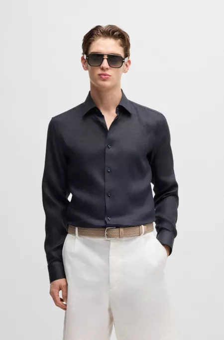 Slim-fit shirt in Italian-made linen