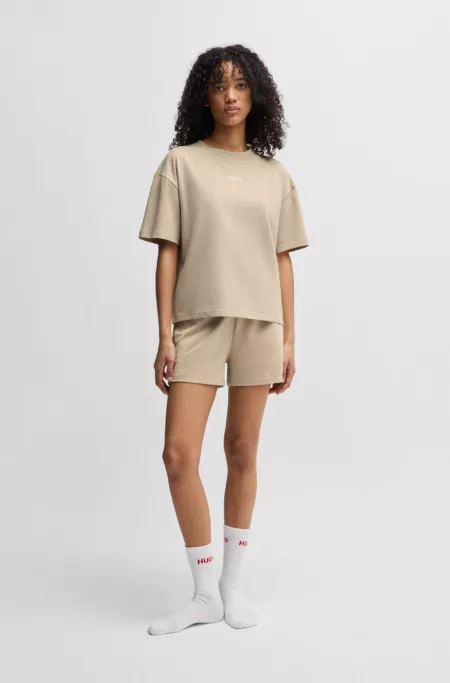 Relaxed-fit T-shirt in soft jersey with contrast logo