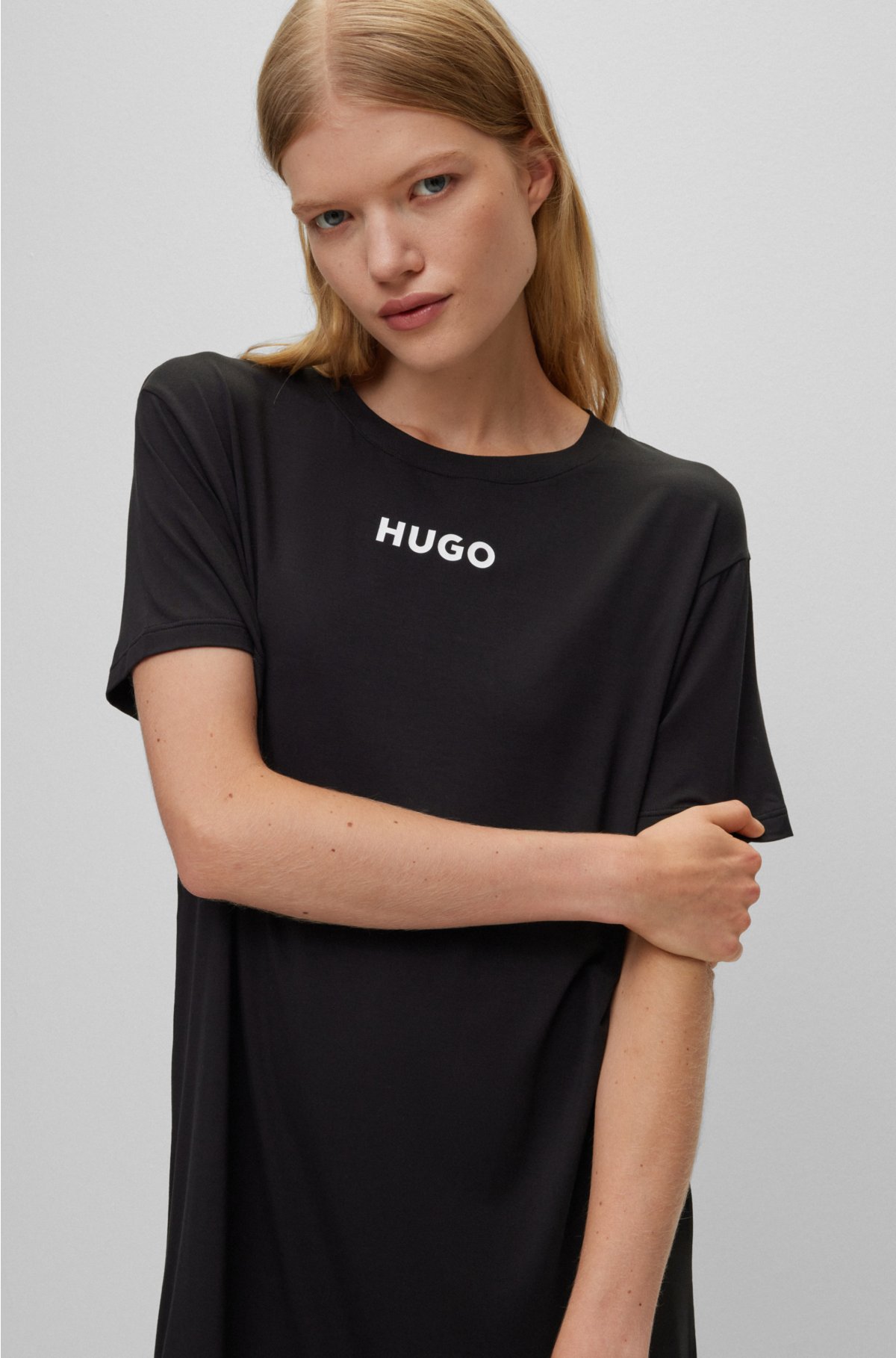 mit HUGO Logo-Print - Relaxed-Fit Nachthemd aus Stretch-Jersey