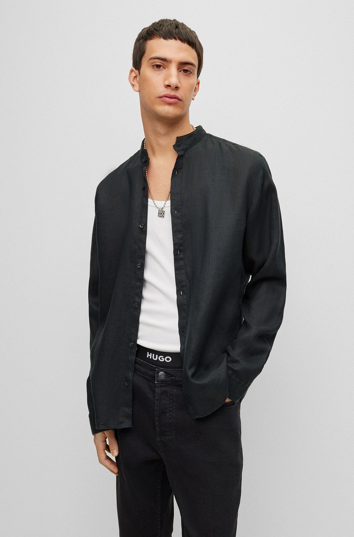 Collarless slim-fit shirt in linen with stand collar, Black