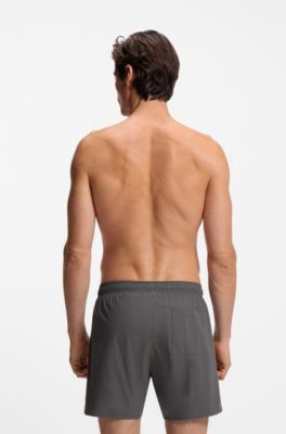 Short de bain avec rayures embl&eacute;matiques et logo, Gris sombre