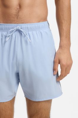 Short de bain avec rayures embl&eacute;matiques et logo, bleu clair