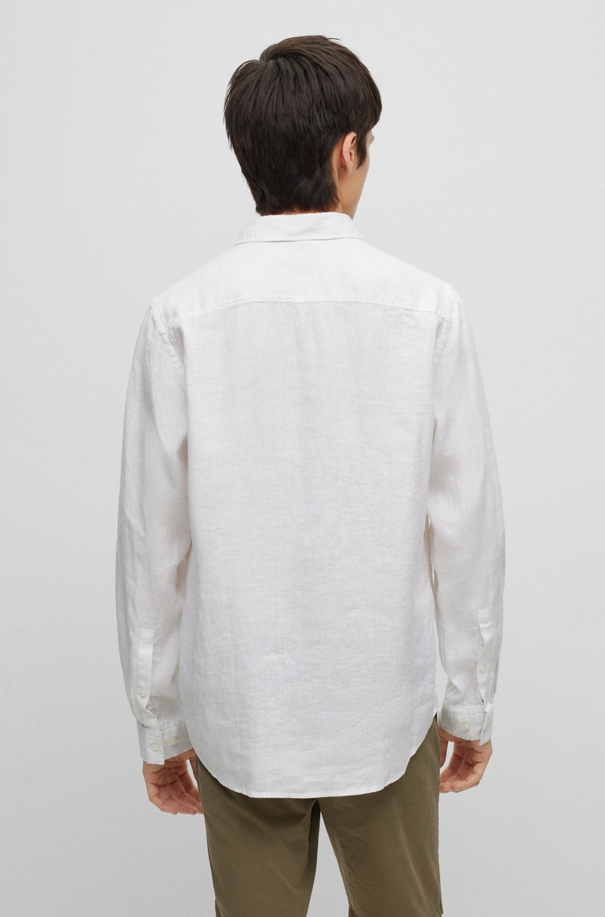 Relaxed-fit long-sleeved shirt in pure linen, White