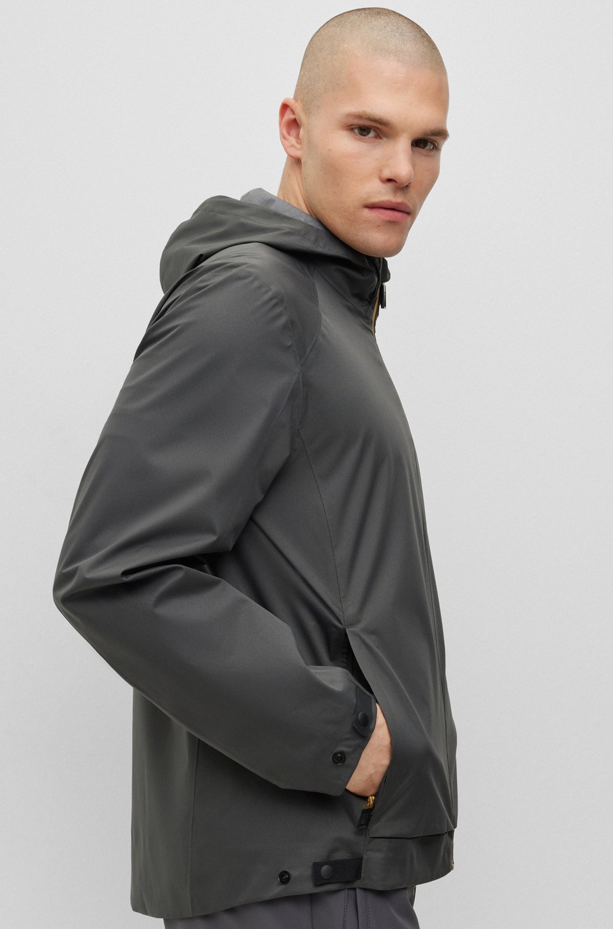Water-repellent jacket with rear ventilation, Dark Grey