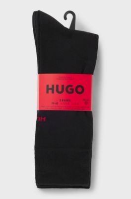 Lot de trois paires de chaussettes de longueur r&eacute;guli&egrave;re avec logos, Noir