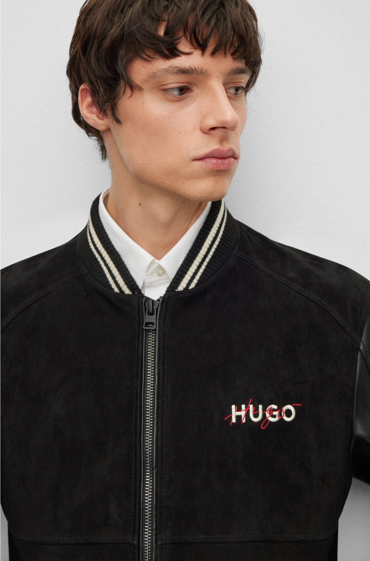 HUGO - スエード カレッジスタイル ボンバージャケット レザースリーブ