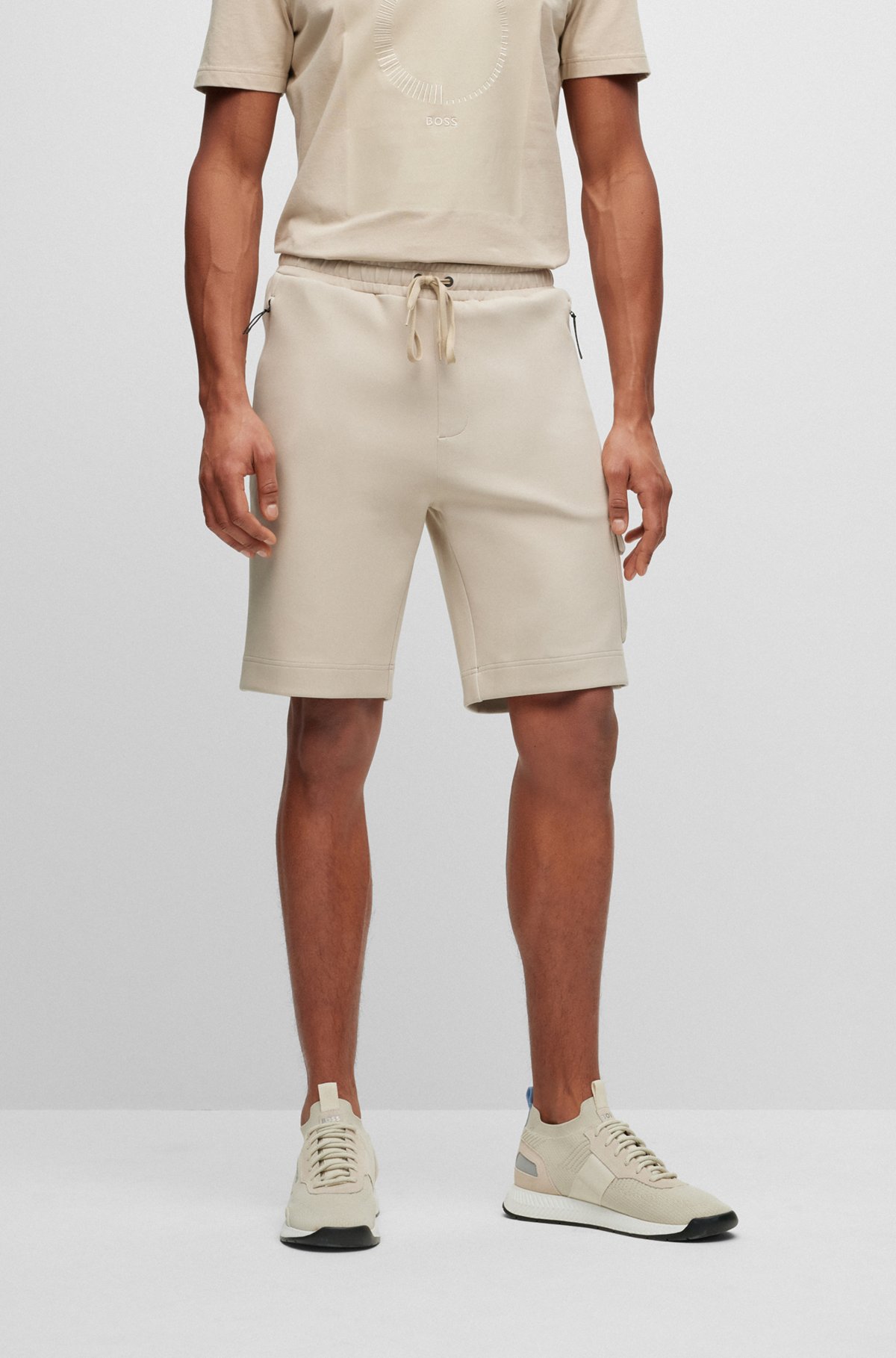 Advanced-stretch cotton-blend shorts with zipped pockets, Beige