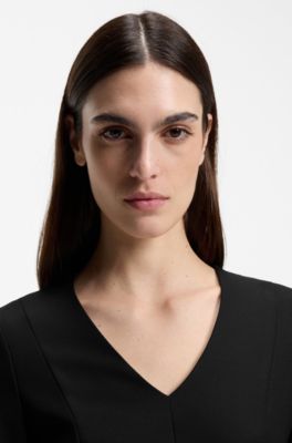 Kleid aus elastischem Gewebe mit V-Ausschnitt, Schwarz