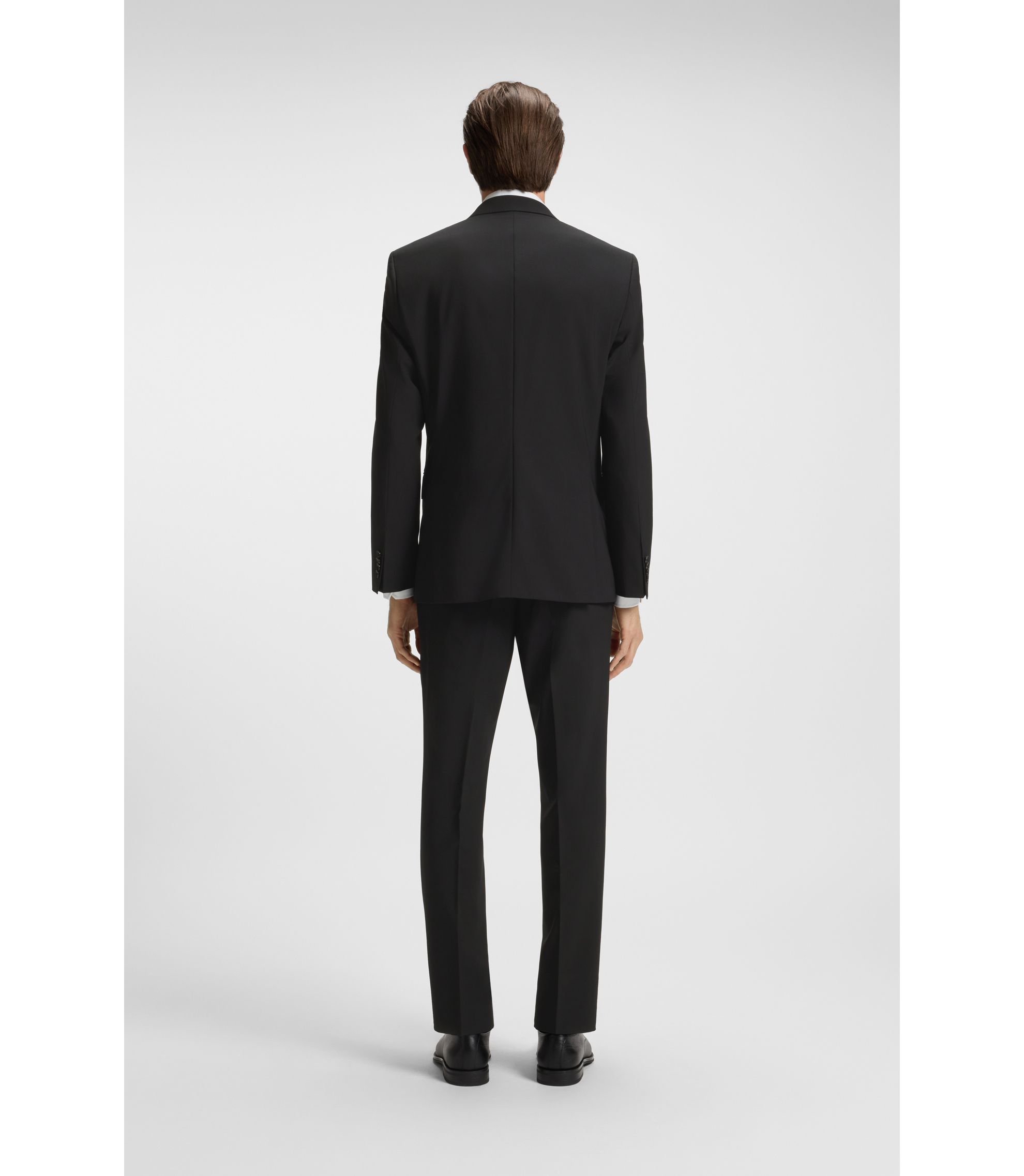 【美品】HUGOBOSS　スーツ　セットアップ　2B スリムフィット　44A 美品】HUGOBOSSスーツセットアップ2B スリムフィット44A