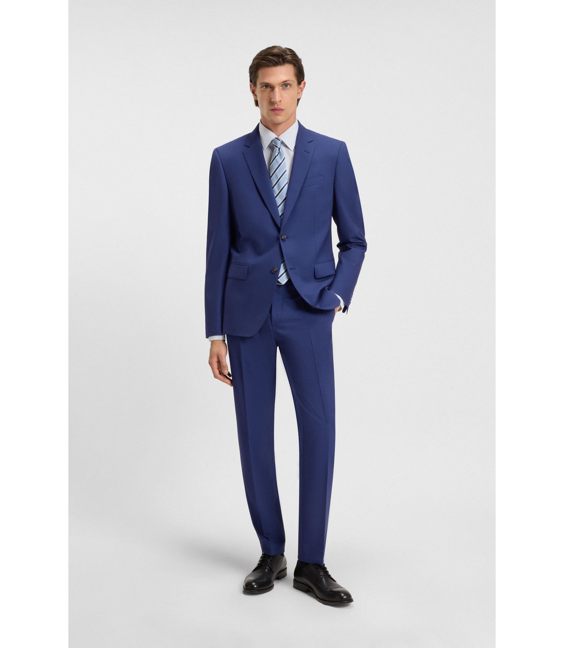 hbeu50493667_419_300?wid=1980&