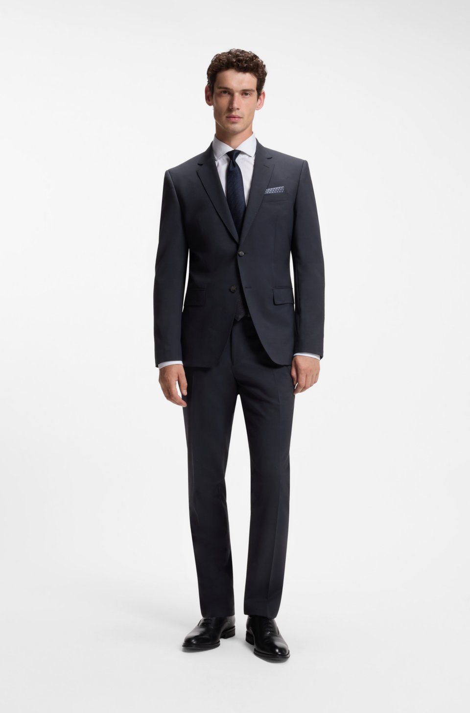 Two-piece slim-fit suit in stretch wool