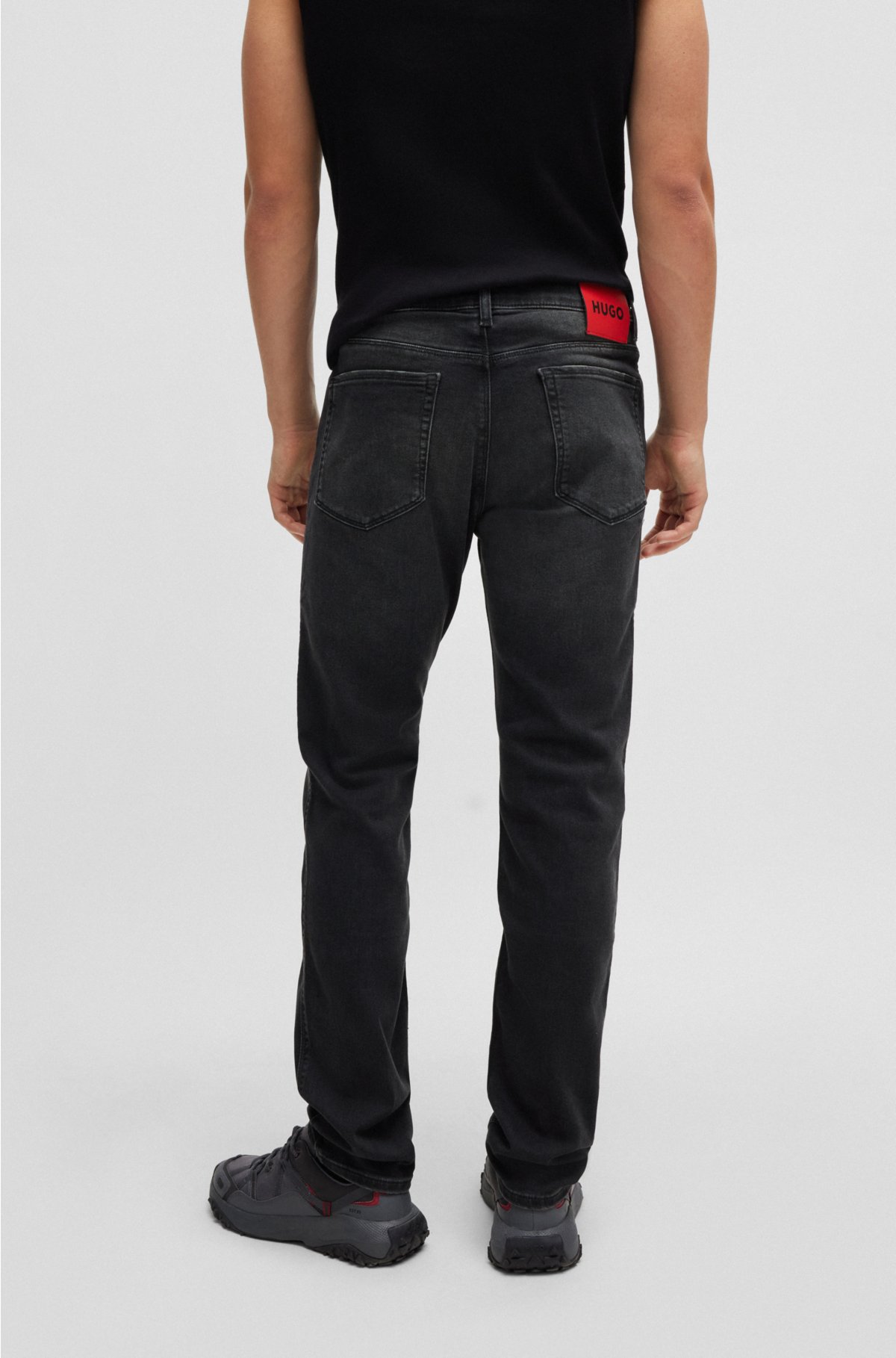 HUGO - Slim-fit jeans in comfort-stretch denim