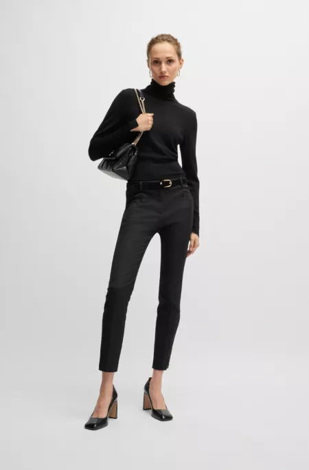 Rollneck sweater in virgin wool