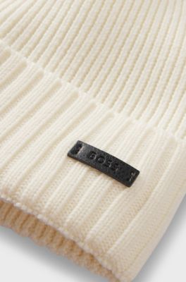 Ribgebreide beanie van scheerwol met logoplaatje, Naturel