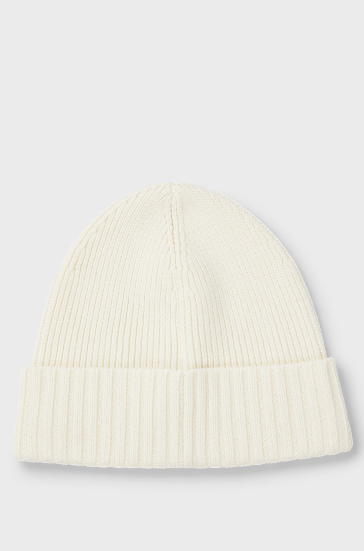 Ribbed beanie hat in virgin wool, White