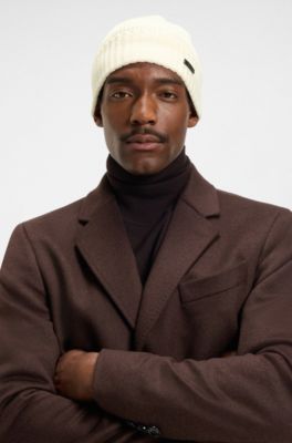 Strikhue i ny uld med logo, Hvid