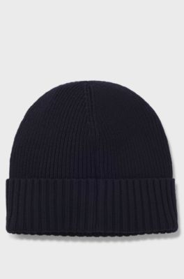 Beanie hat in virgin wool with logo plaque, Dark Blue