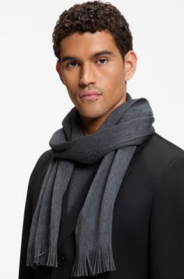 Knitted scarf in virgin wool with logo detail, Grey
