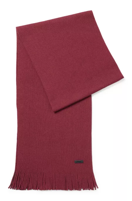 Raschel-knit scarf in virgin wool