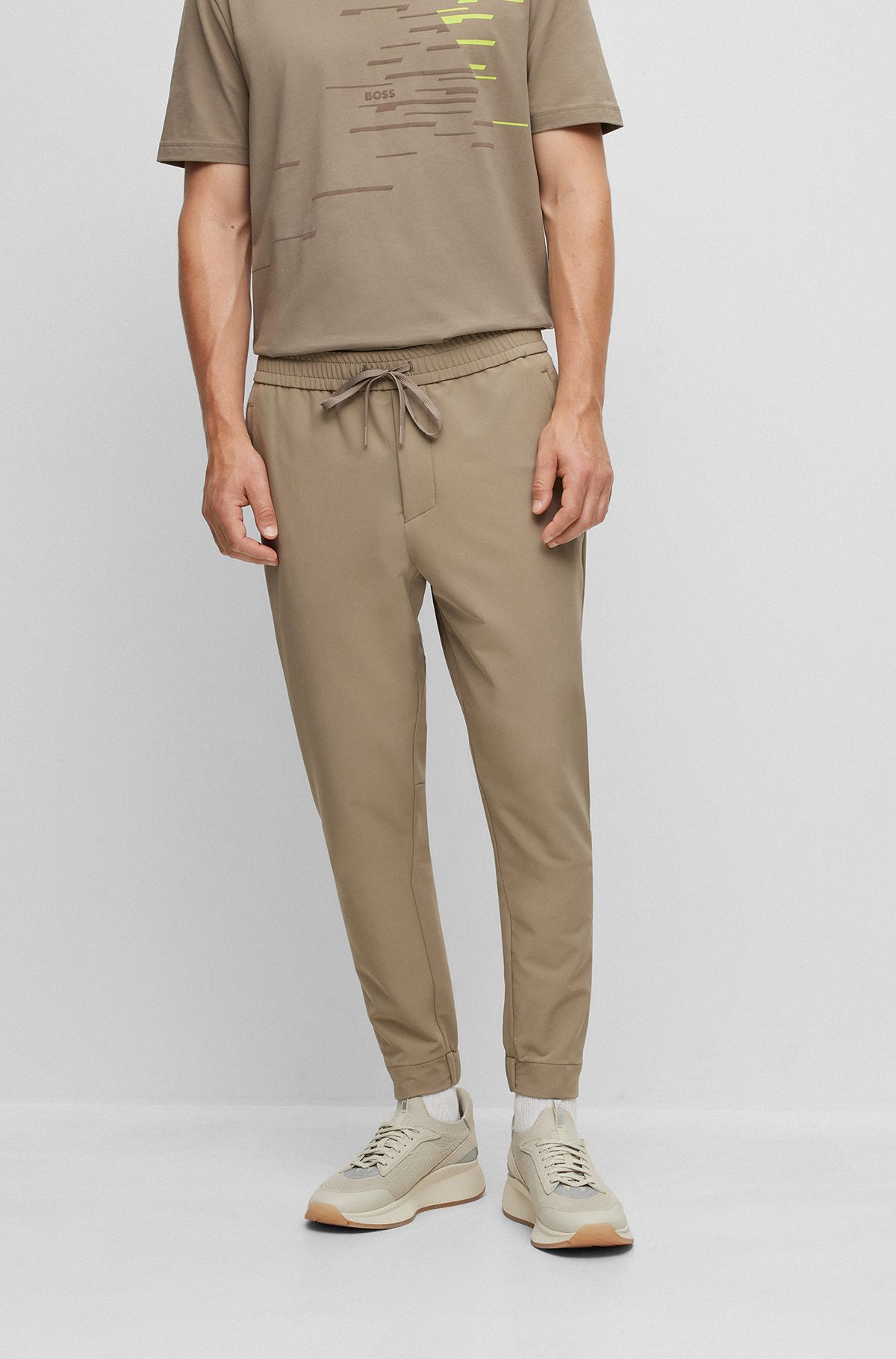 Tapered-fit chinos in easy-iron four-way stretch fabric, Light Green