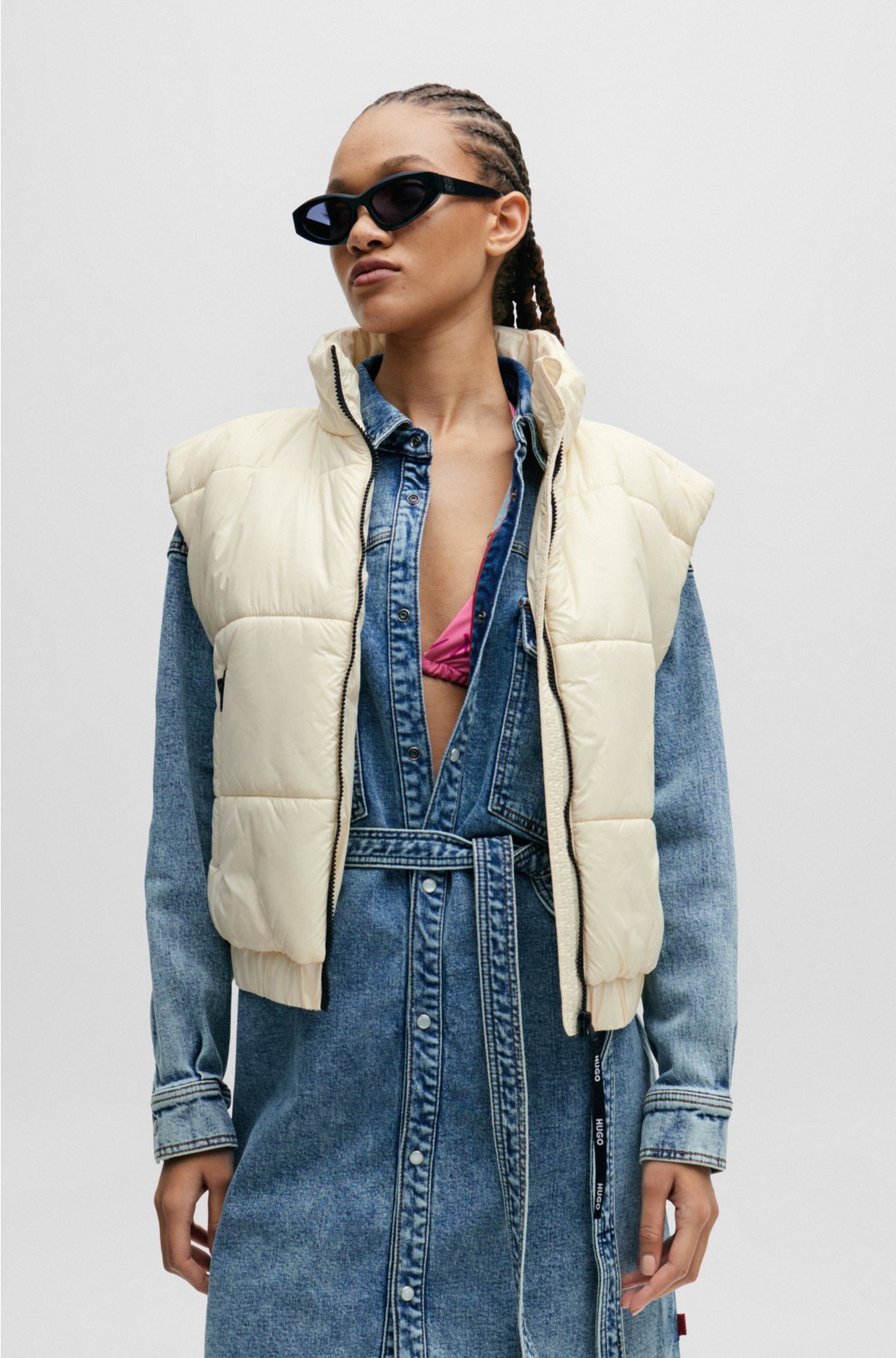 Water-repellent cropped gilet in recycled material, Light Beige