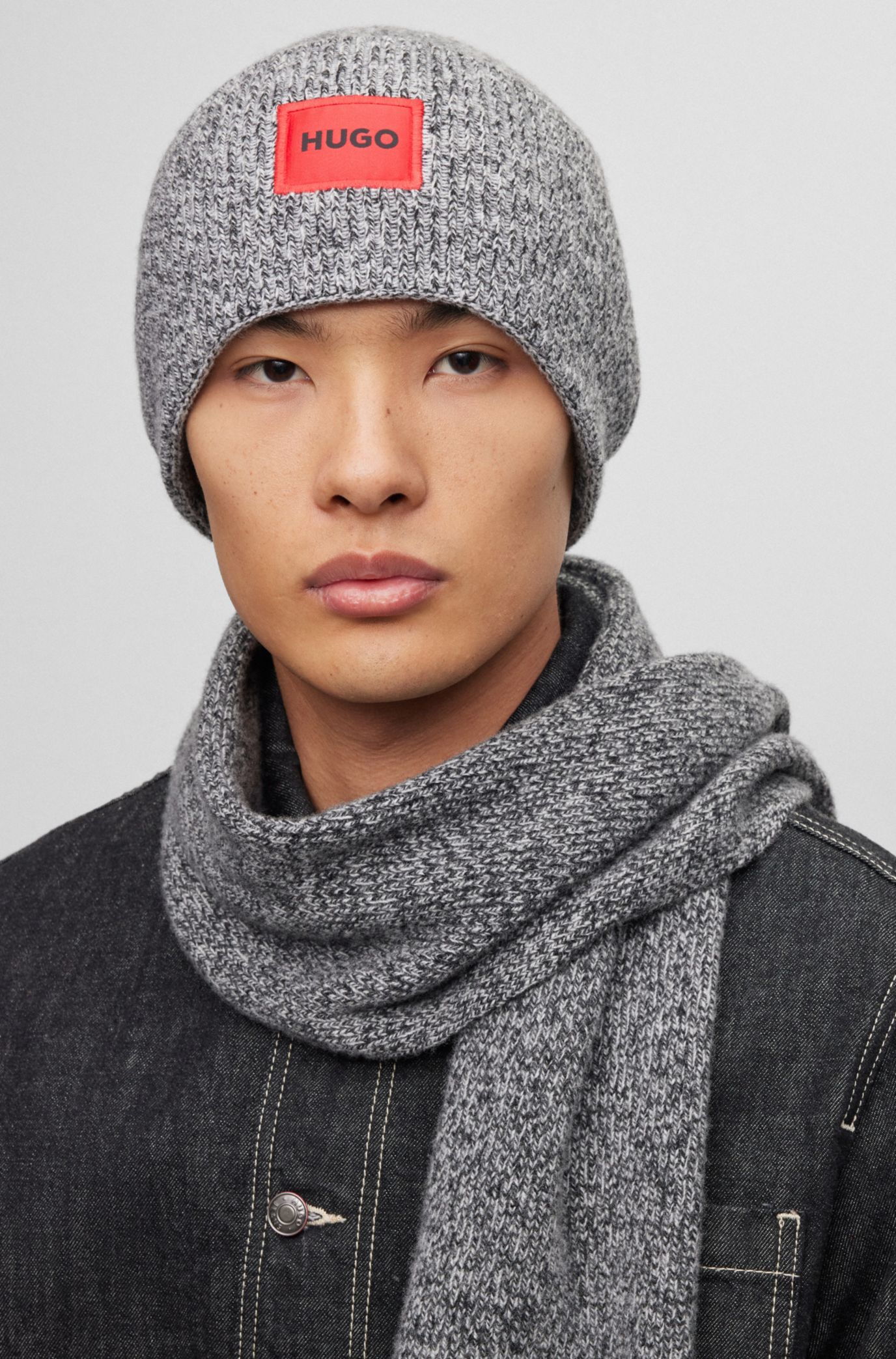 HUGO - Logo-label beanie in ribbed hat wool a blend