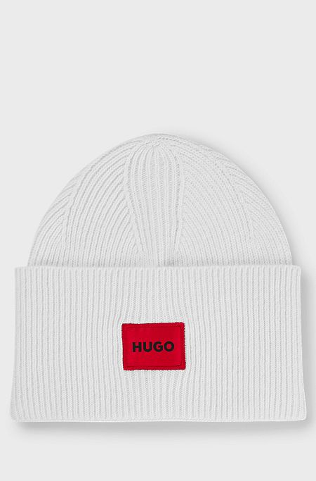 Ribbed beanie hat with red logo label, White