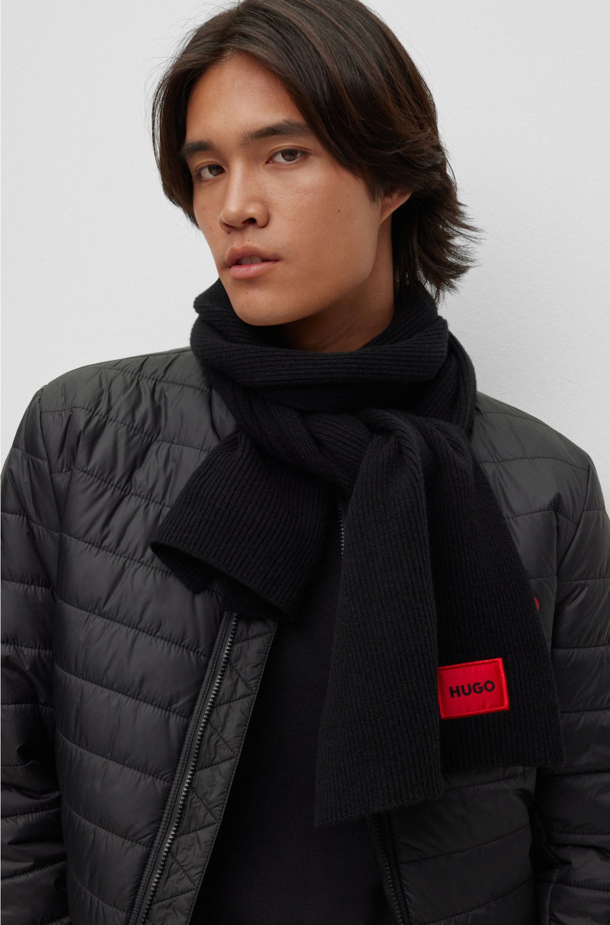 HUGO - Ribbed wool-blend red with scarf label logo
