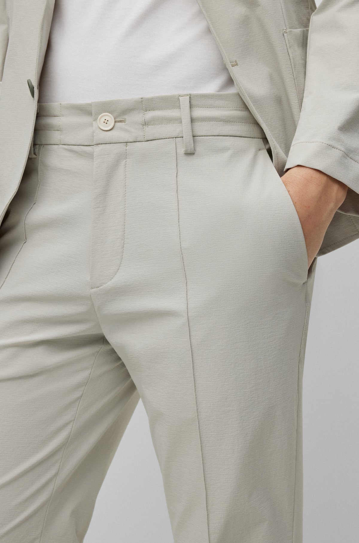 Slim-fit broek van hoogwaardig, waterafstotend stretchmateriaal, Beige