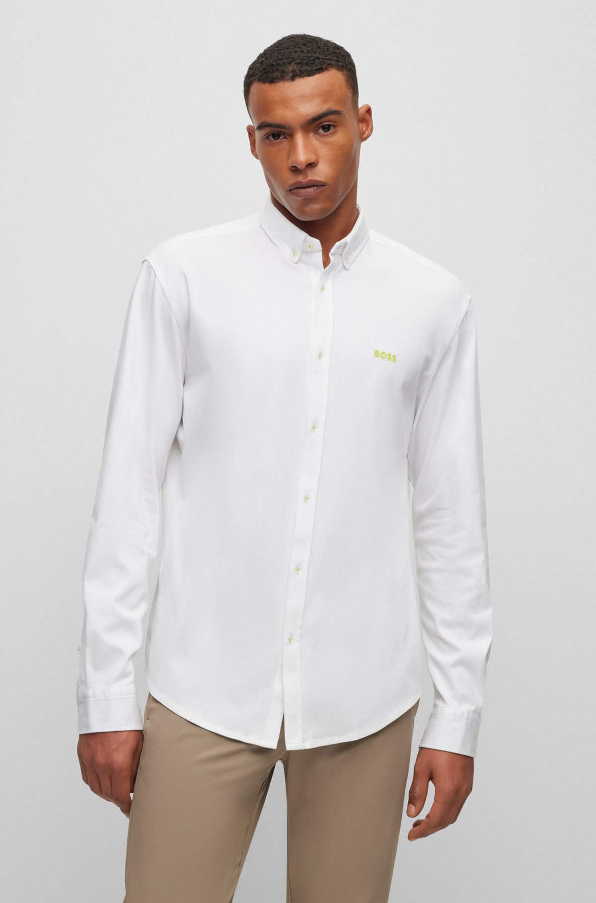 Chemise Regular Fit en jersey de coton à pointes boutonnées, Blanc