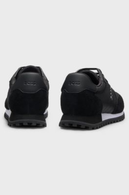 Sneakers con dettagli in similpelle e logo, Nero