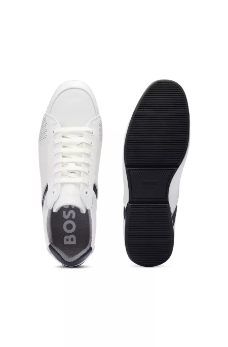 Leather trainers with odour-control lining