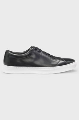Low-top trainers in nappa leather, Black